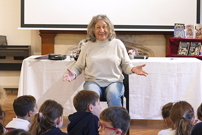 Ema Wolf zu Gast in der 4. Klasse